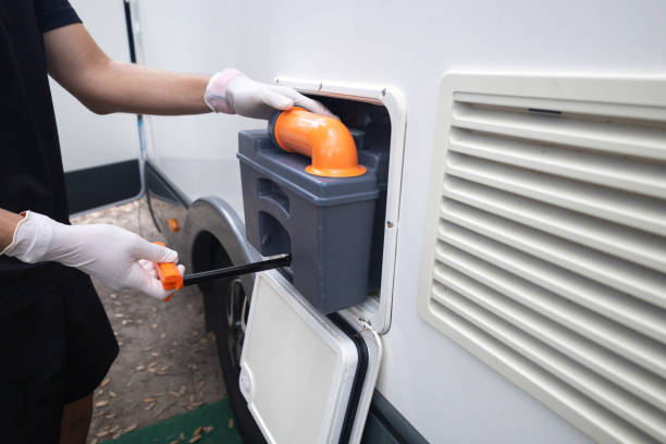 Portable Toilet Options We Offer in Cumberland, WI
